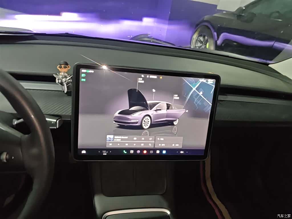 Tesla Model 3, 2022 13