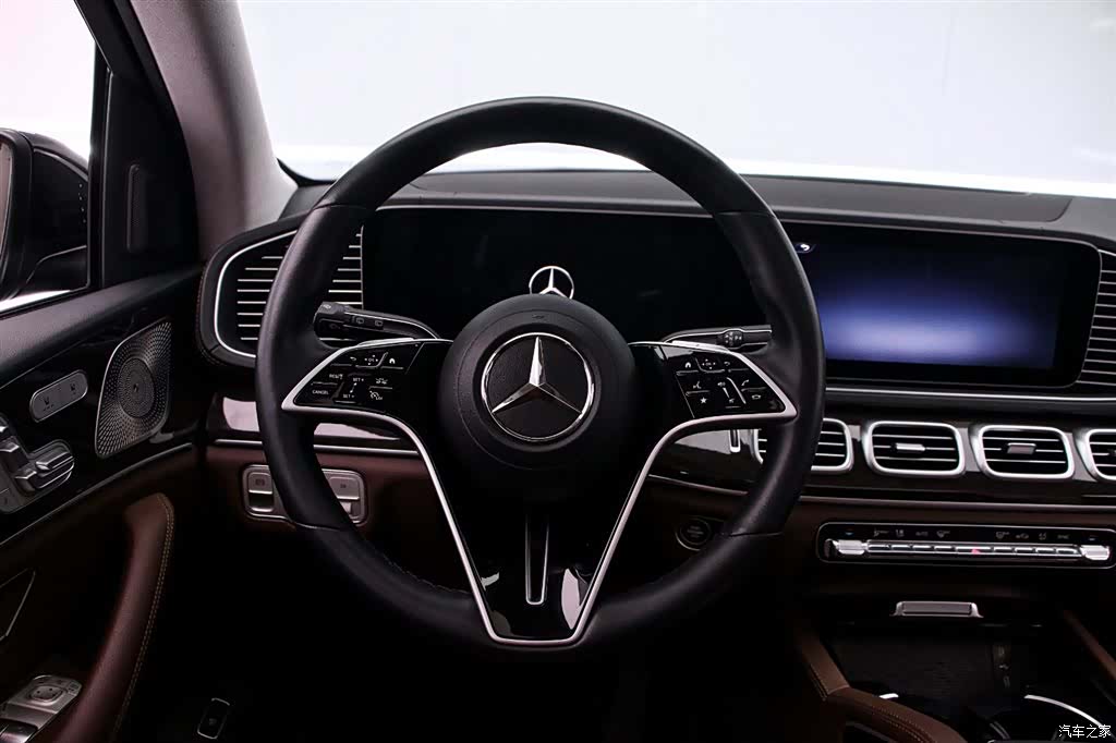 Mercedes-Benz GLE, 2024 7