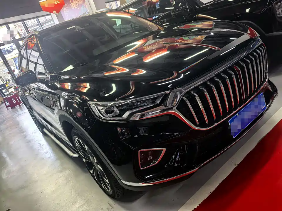 Hongqi HS5