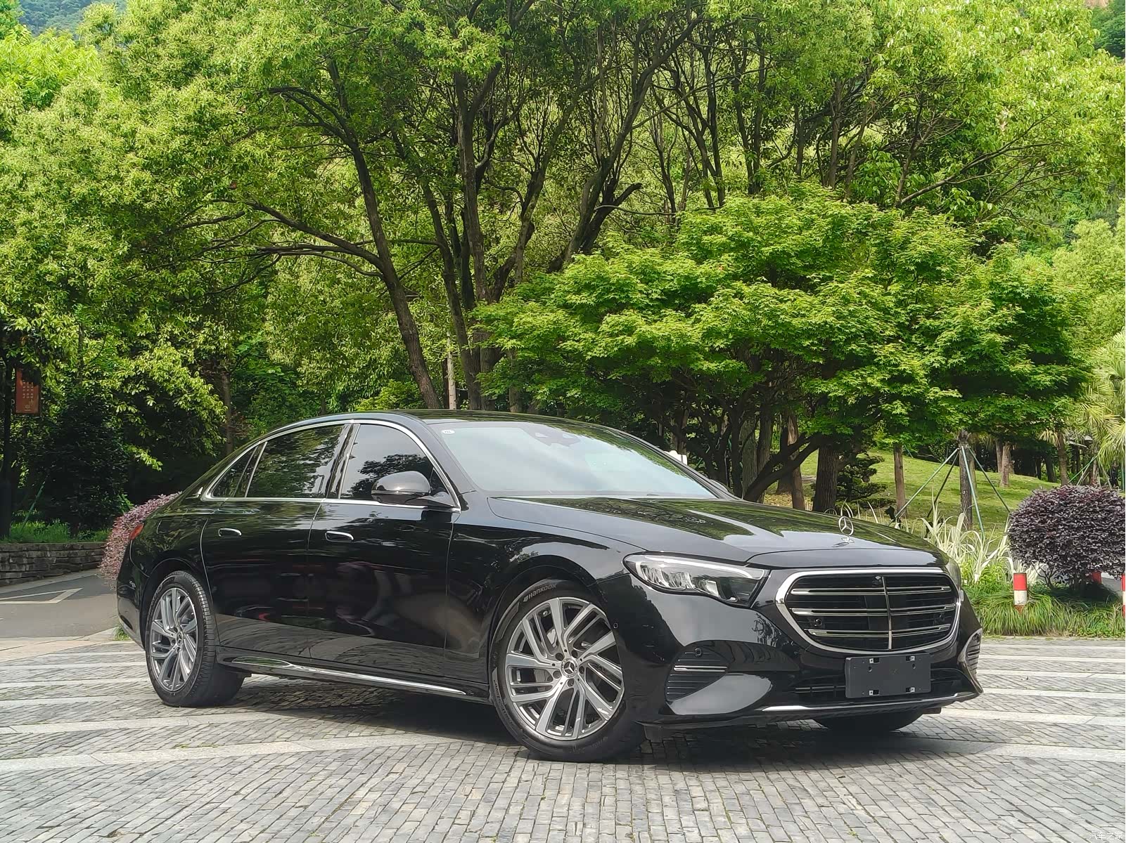 Mercedes-Benz E-Class, 2025 2