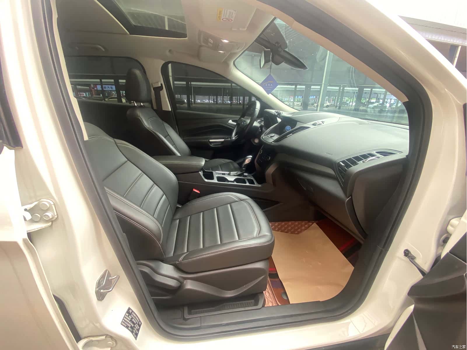 Ford Kuga, 2021 все фото