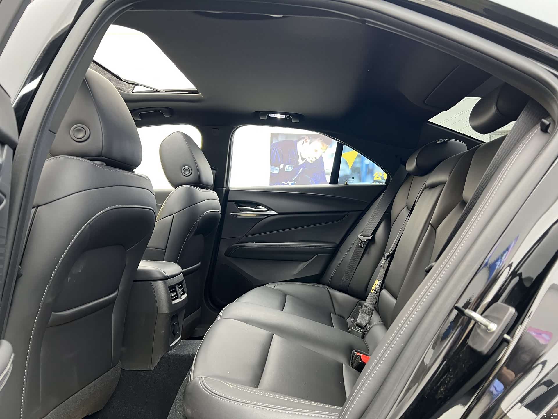 Cadillac CT4, 2023 8