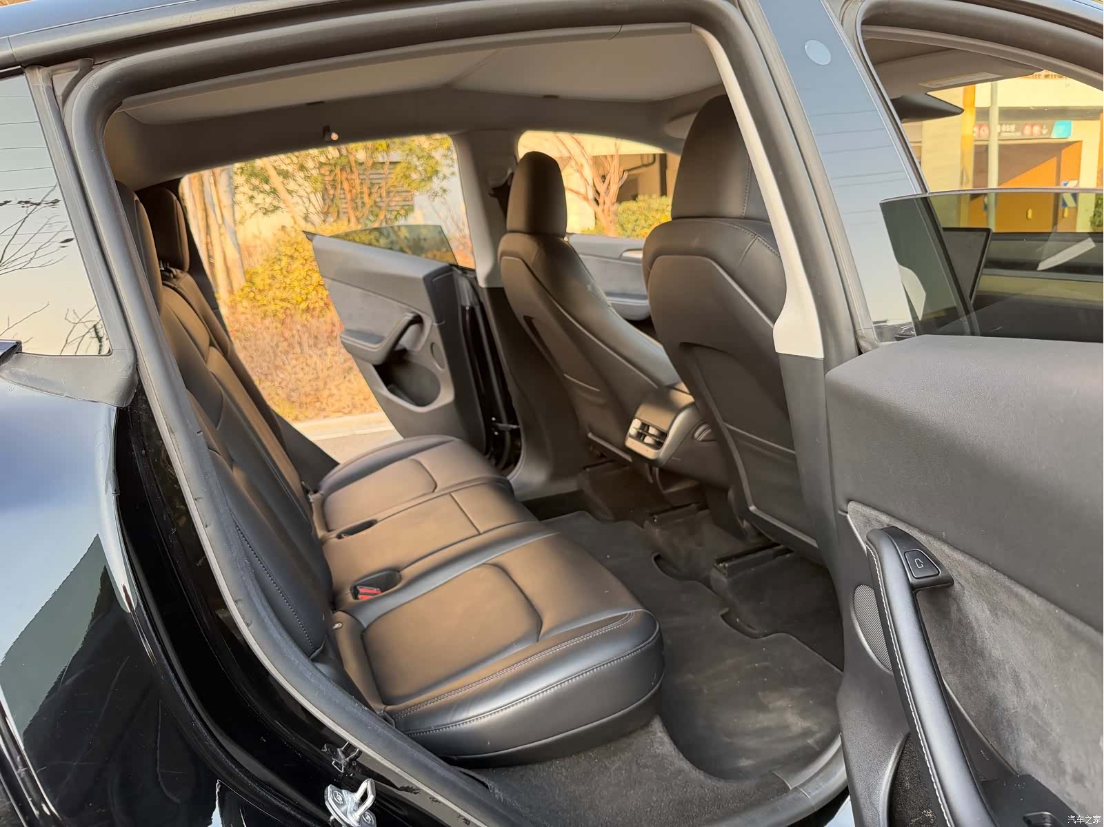 Tesla Model Y, 2022 7