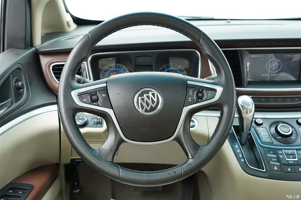 Buick GL8, 2014 15