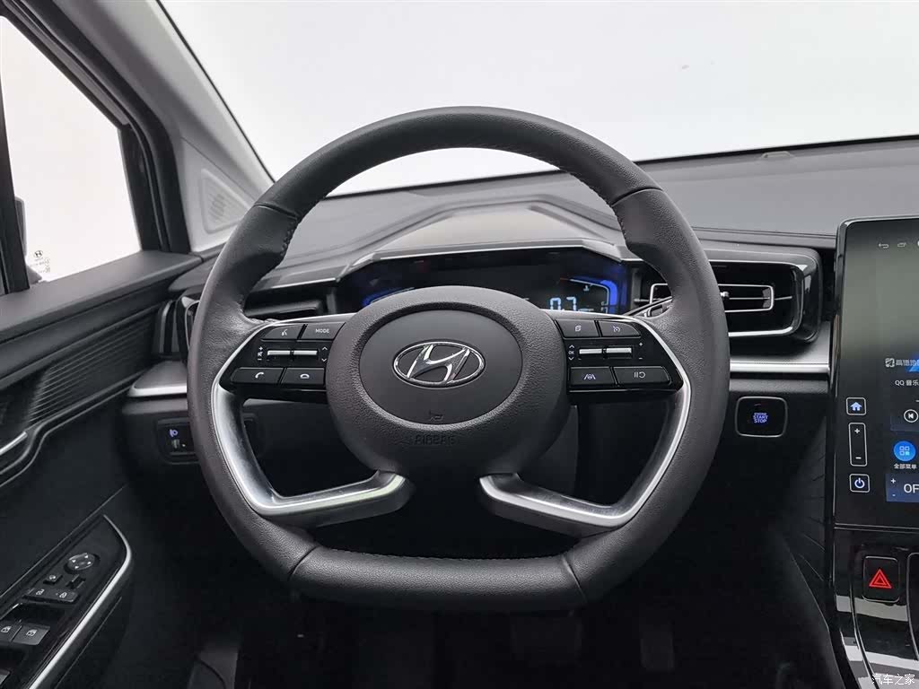Hyundai Custo, 2024 11