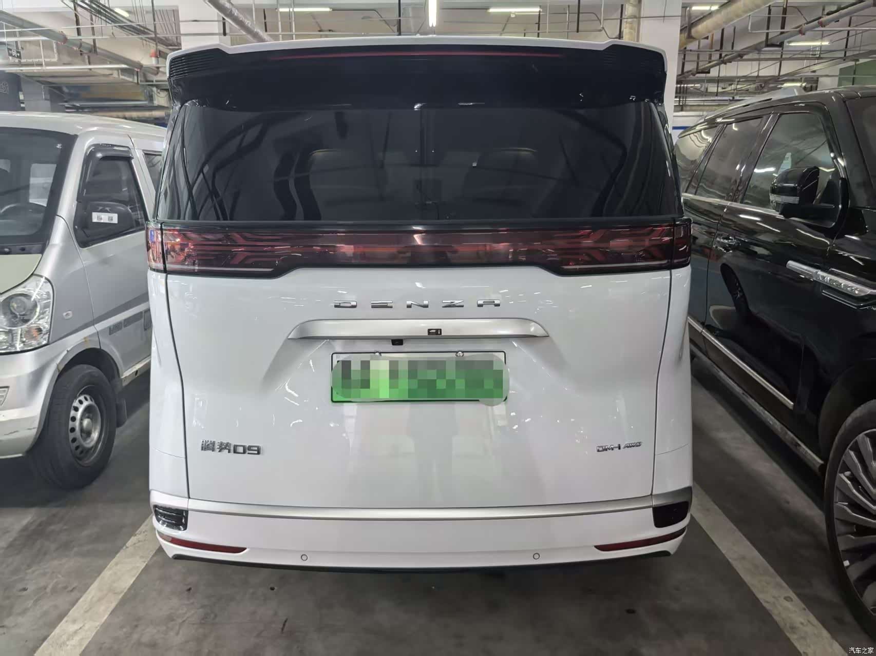 Denza D9, 2023 7