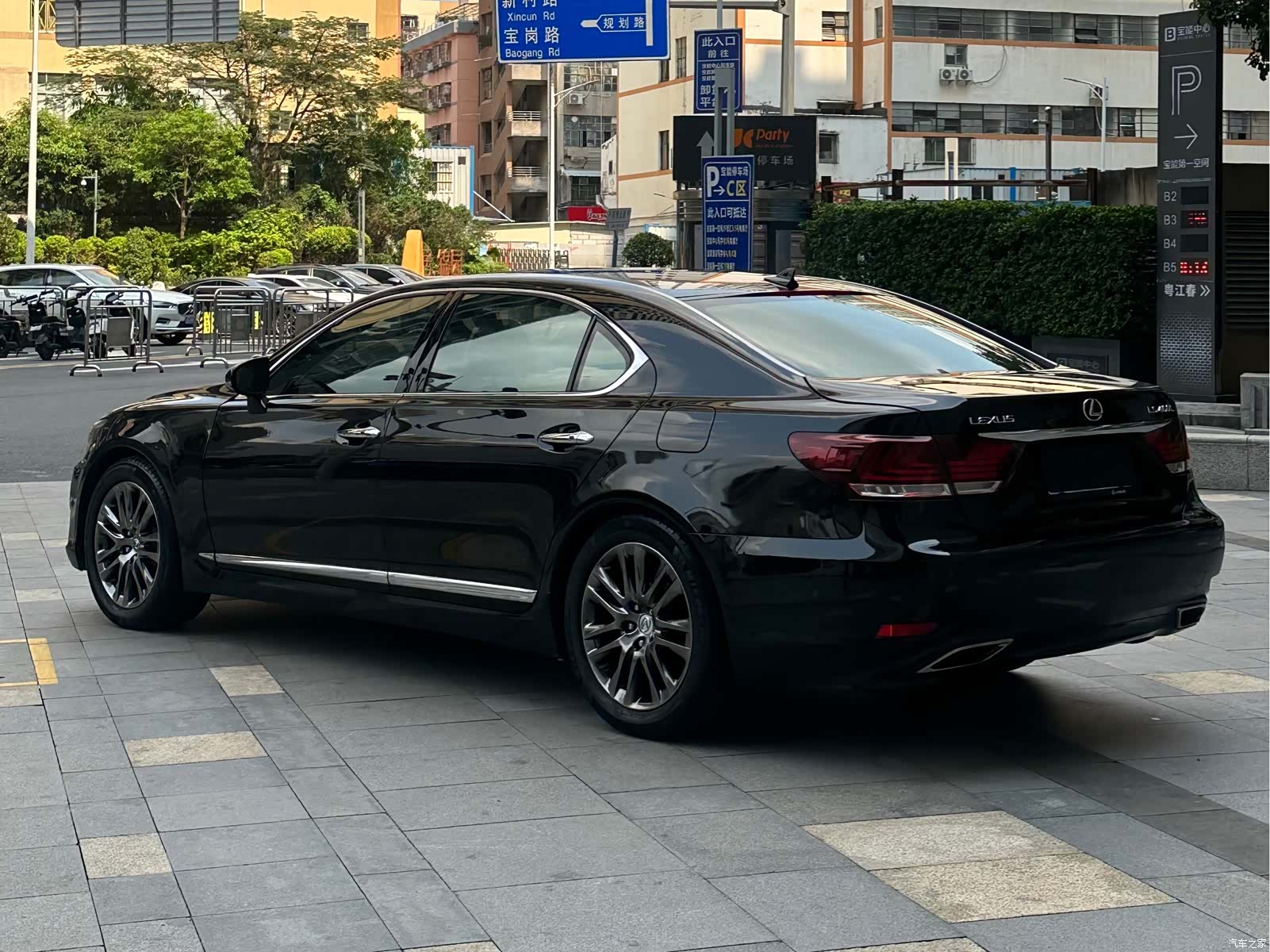 Lexus LS, 2013 6