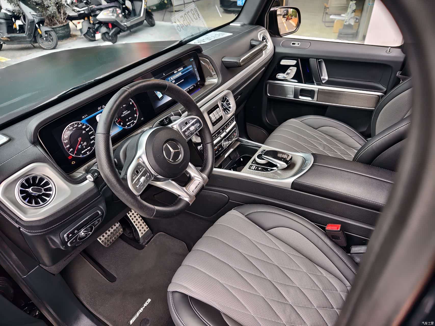 Mercedes-Benz G-Class, 2019 4