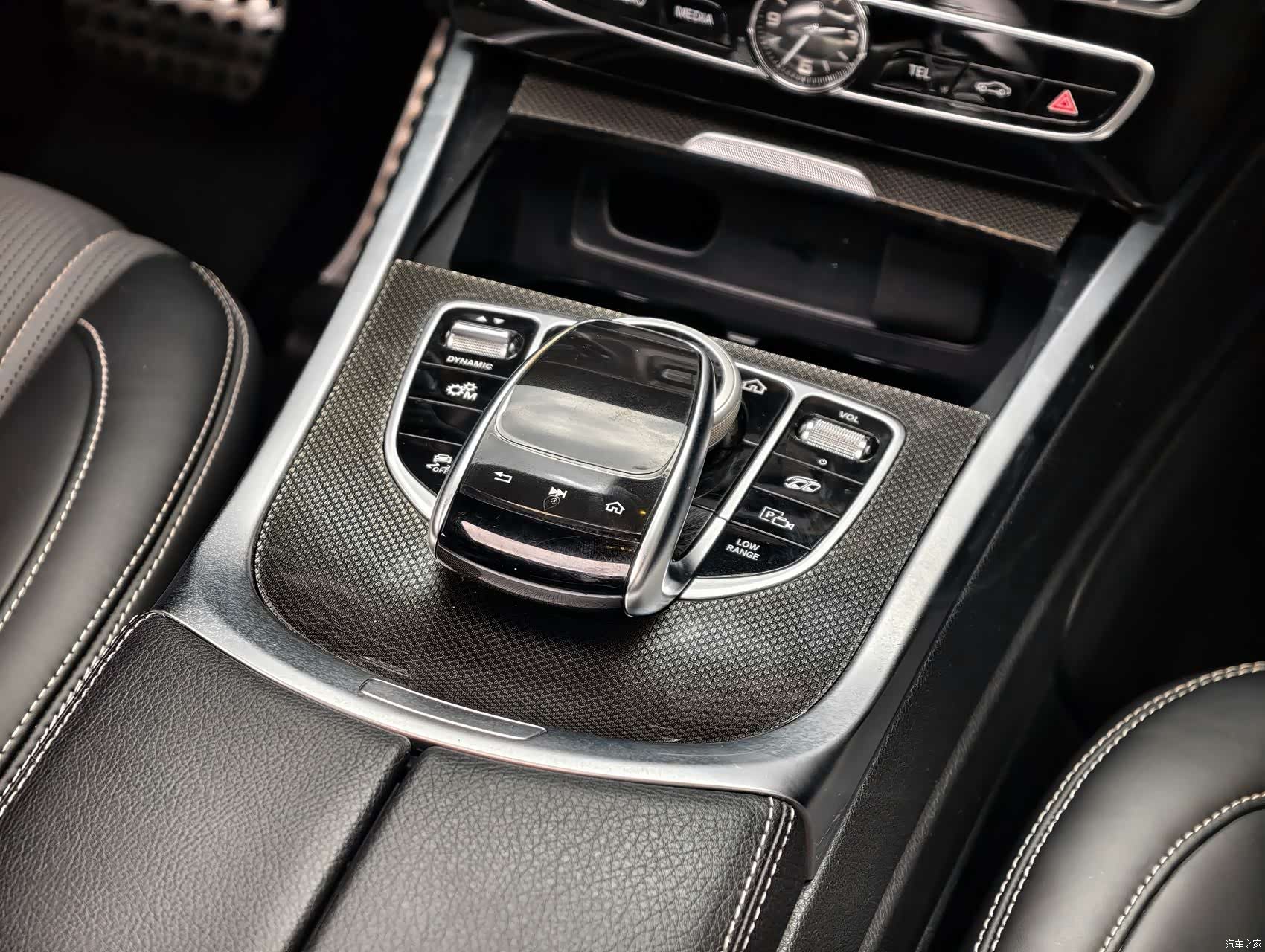Mercedes-Benz G-Class, 2019 11