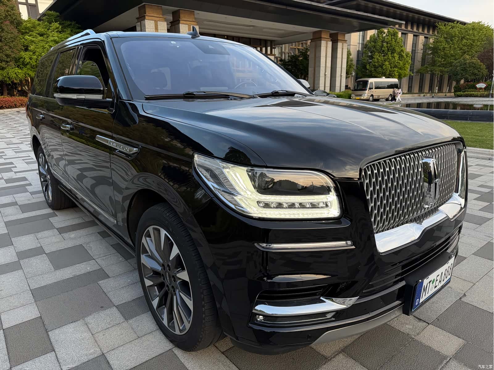 Lincoln Navigator, 2018 4