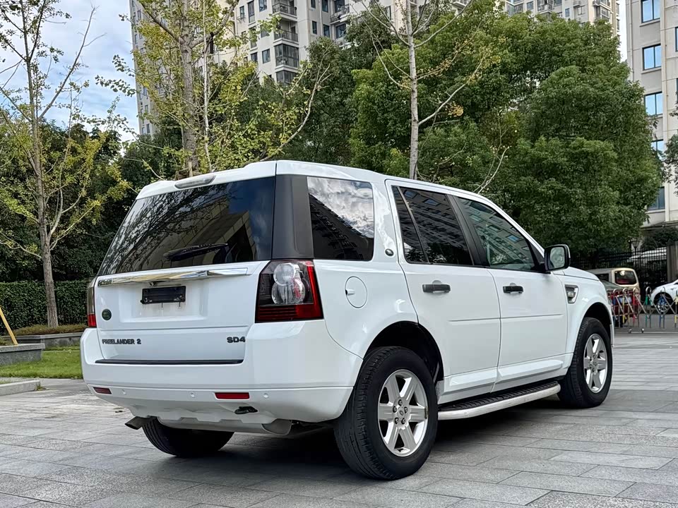 Land Rover Freelander 2