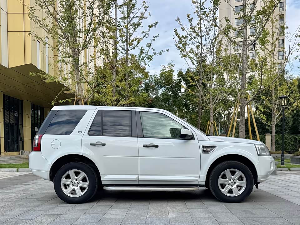 Land Rover Freelander 2