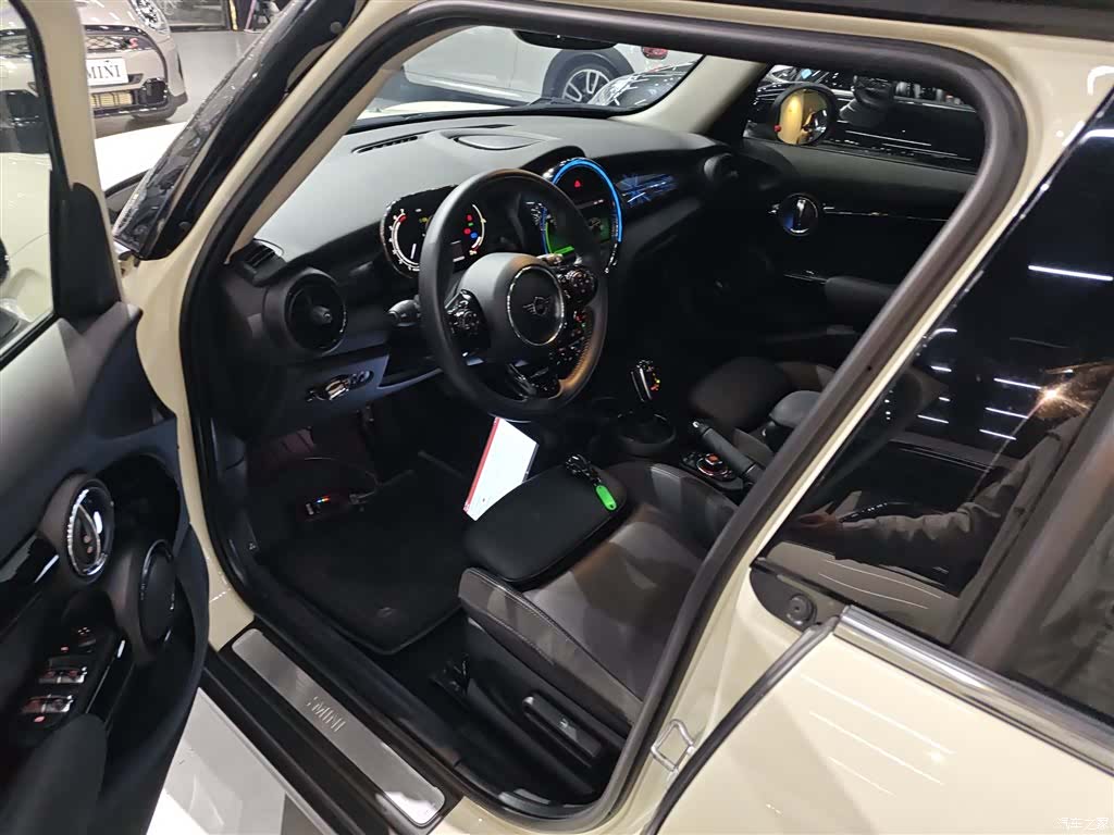 Mini Cooper, 2021 11
