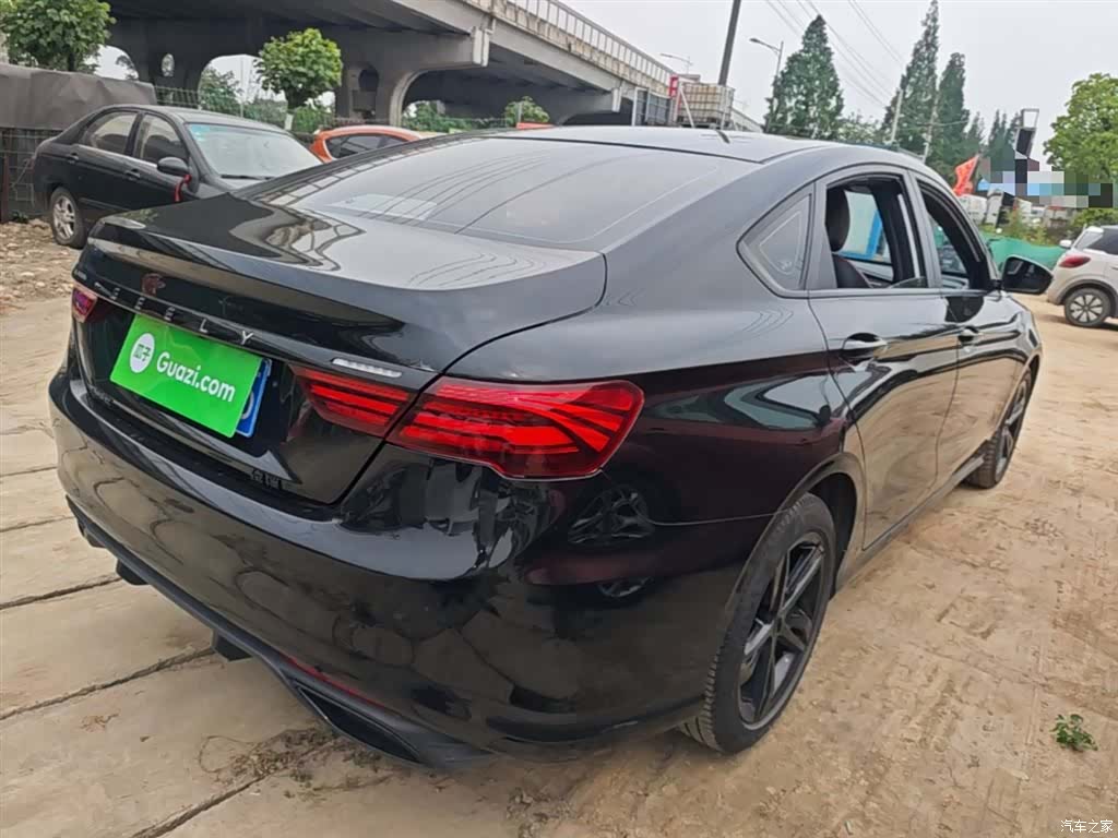 Geely Binray, 2022 7
