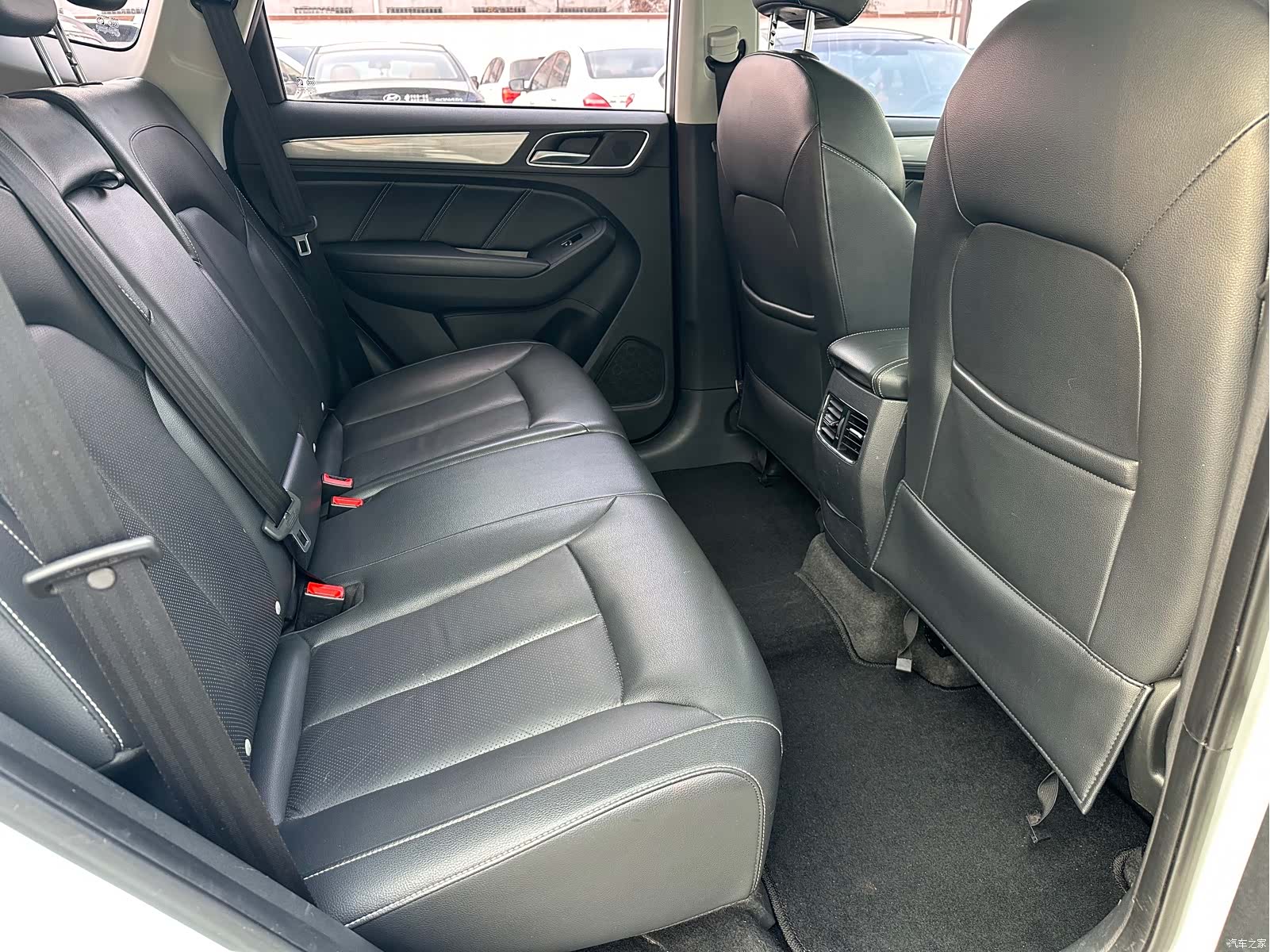 Roewe RX5, 2017 7