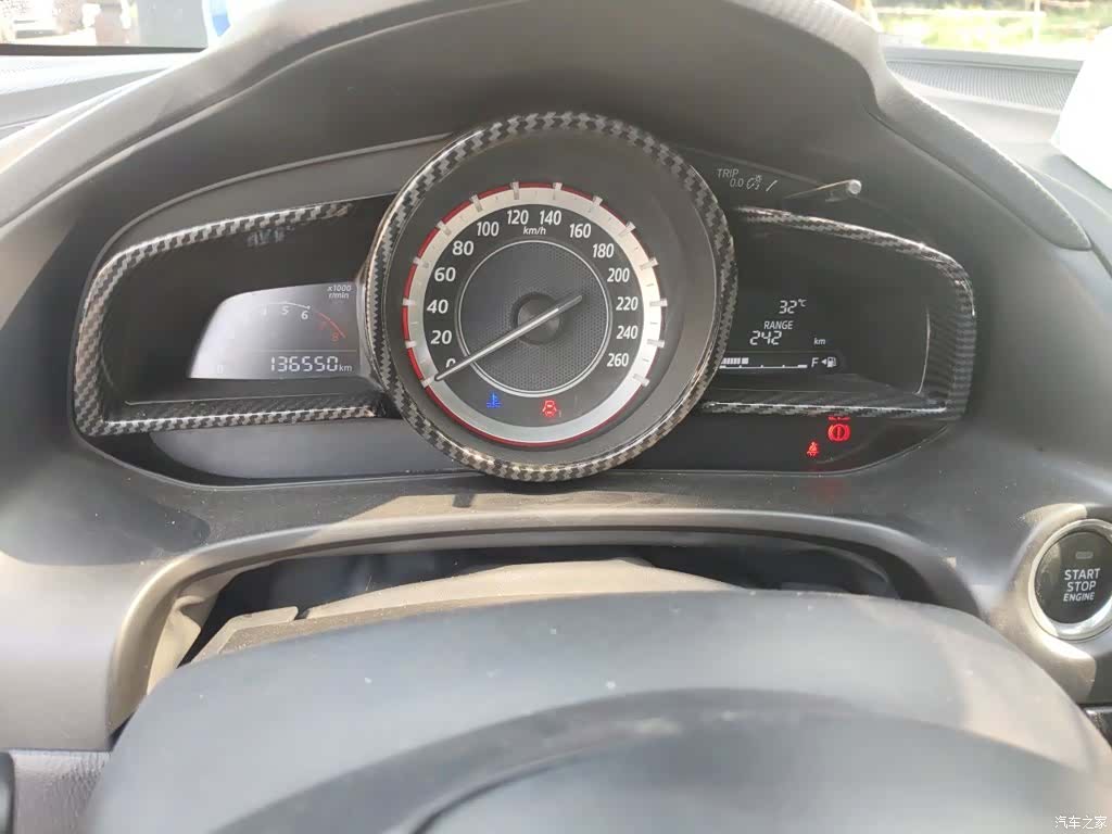 Mazda Mazda3, 2016 12