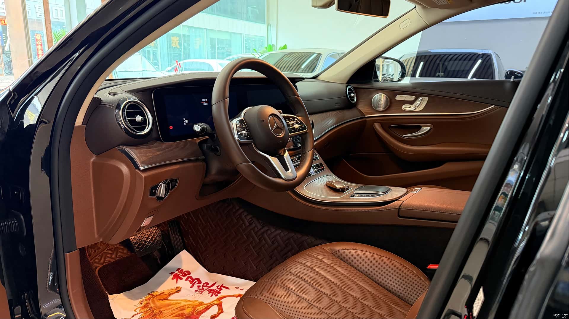 Mercedes-Benz E-Class, 2020 4