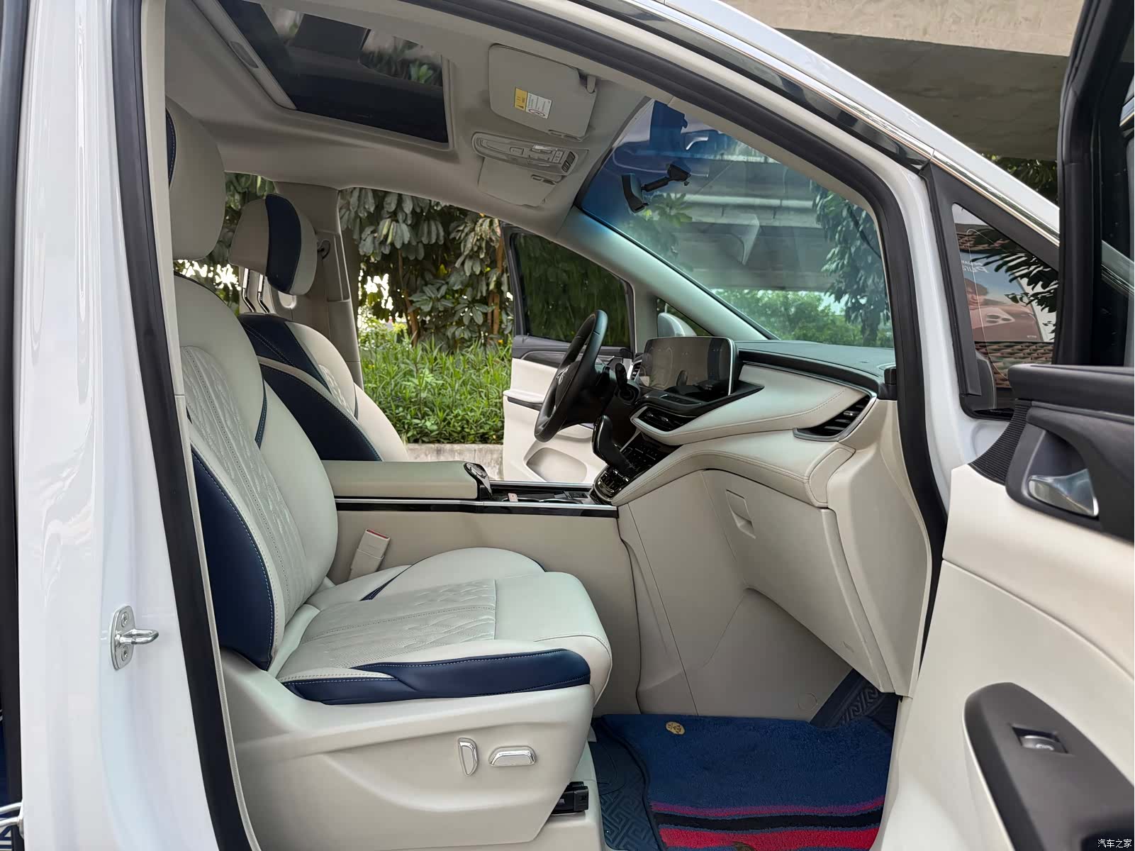 Buick GL8, 2023 9