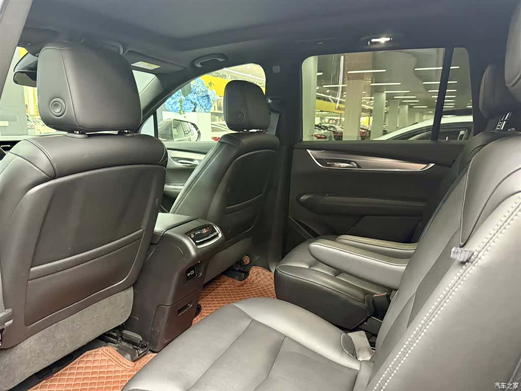 Cadillac XT6, 2023 13