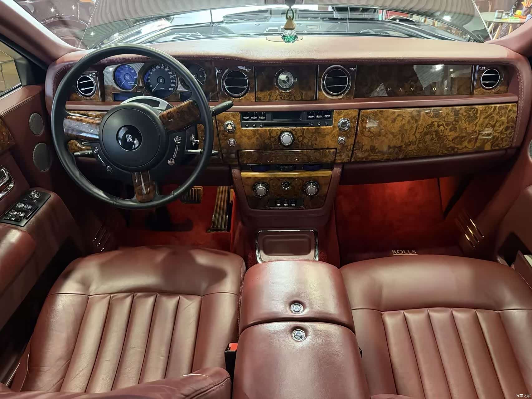 Rolls-Royce Phantom, 2013 21
