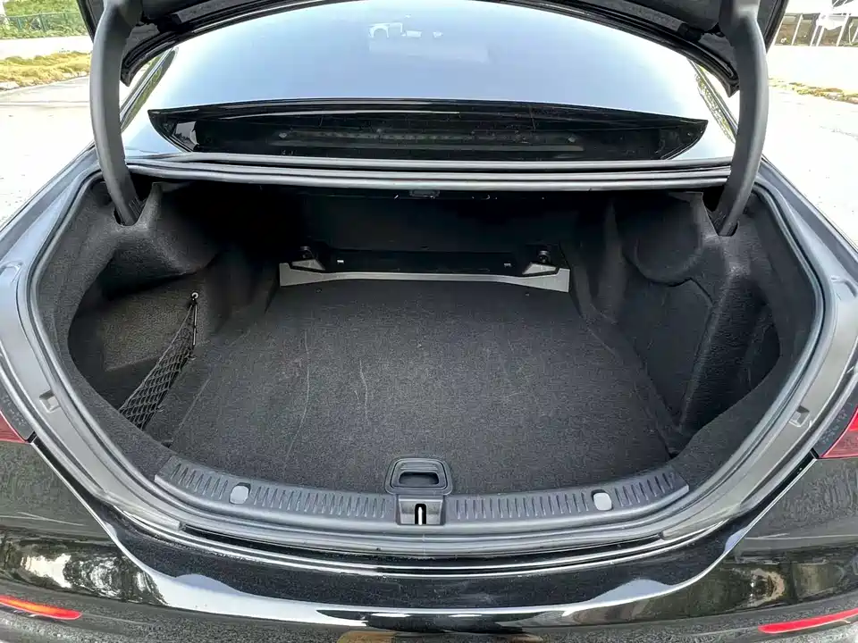Mercedes-Benz E-class Mercedes-Benz E-class