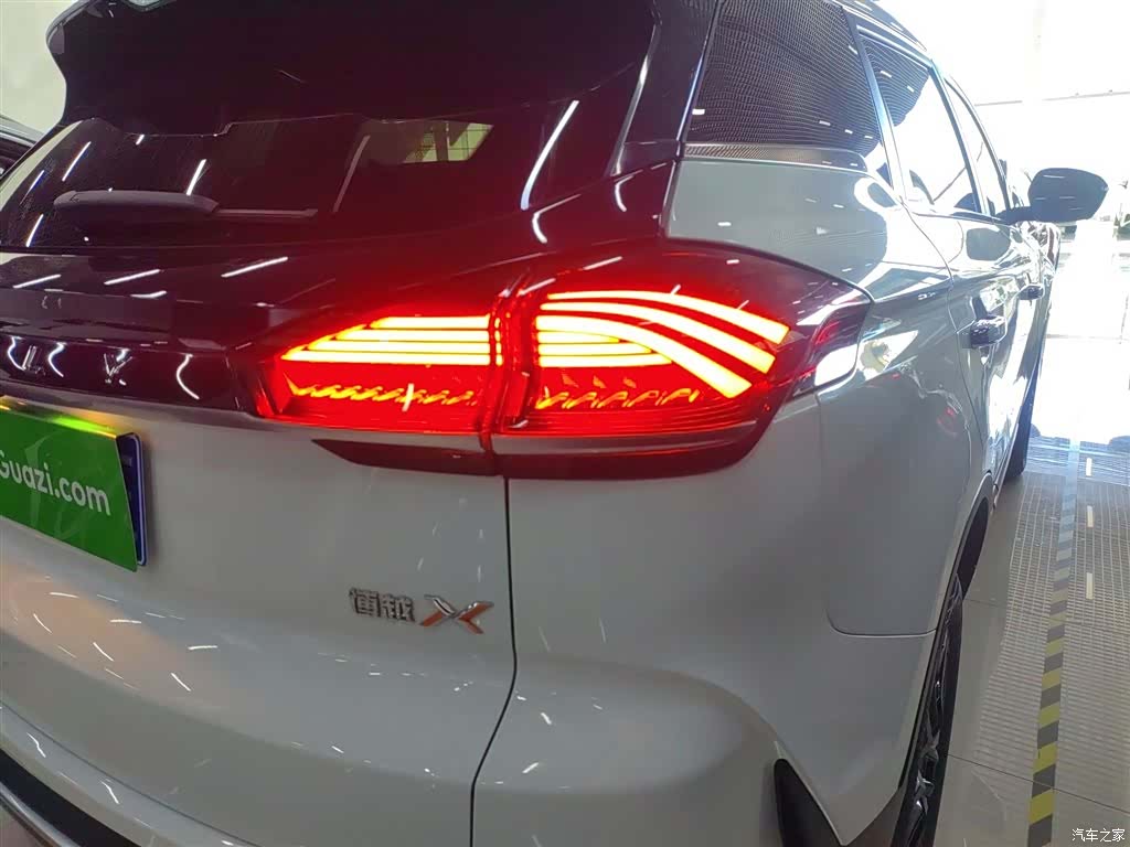 Geely Boyue, 2022 8