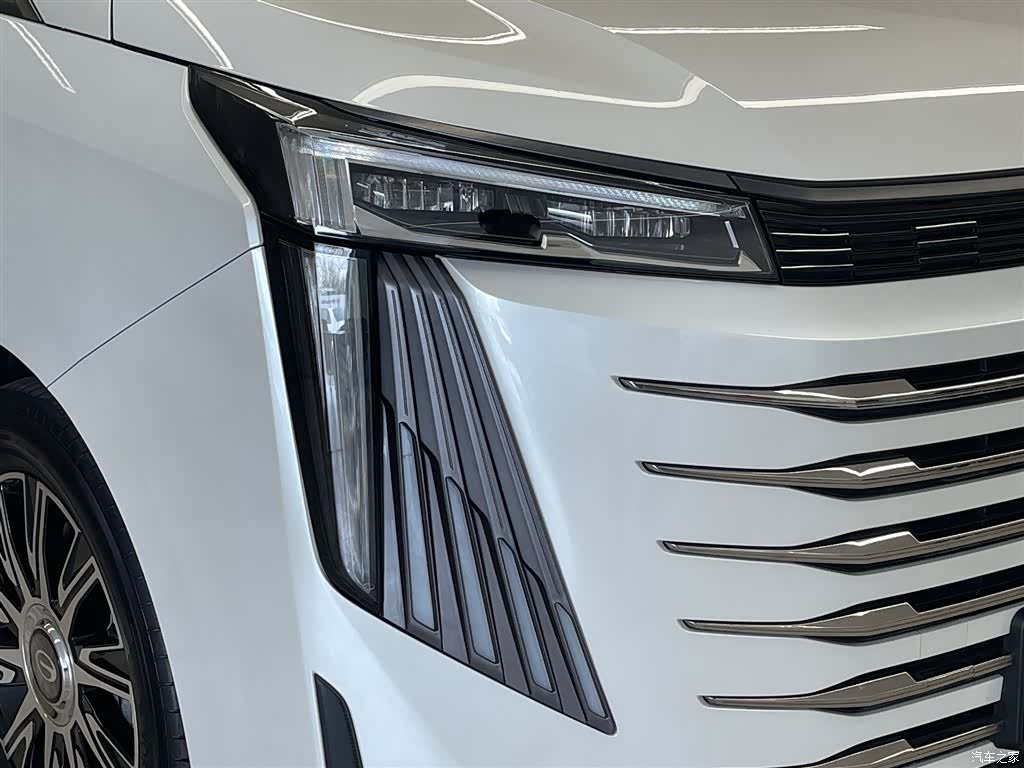 Trumpchi E9, 2025 9