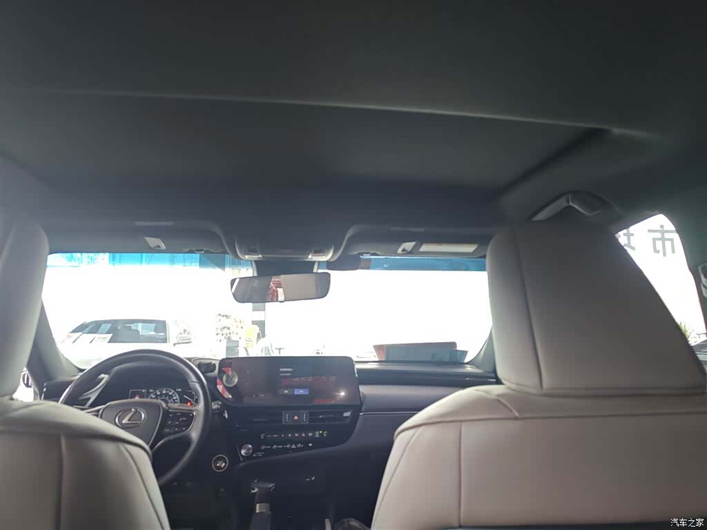 Lexus ES, 2023 14