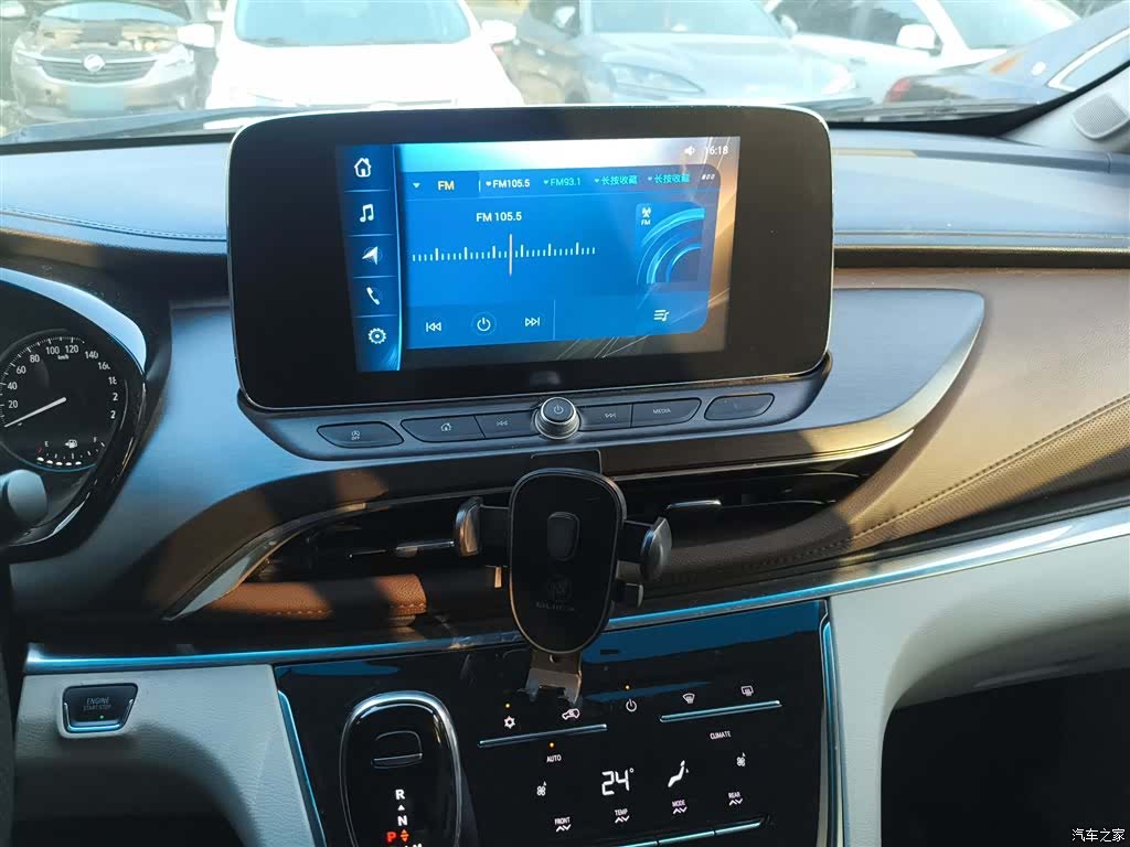 Buick GL8, 2021 6