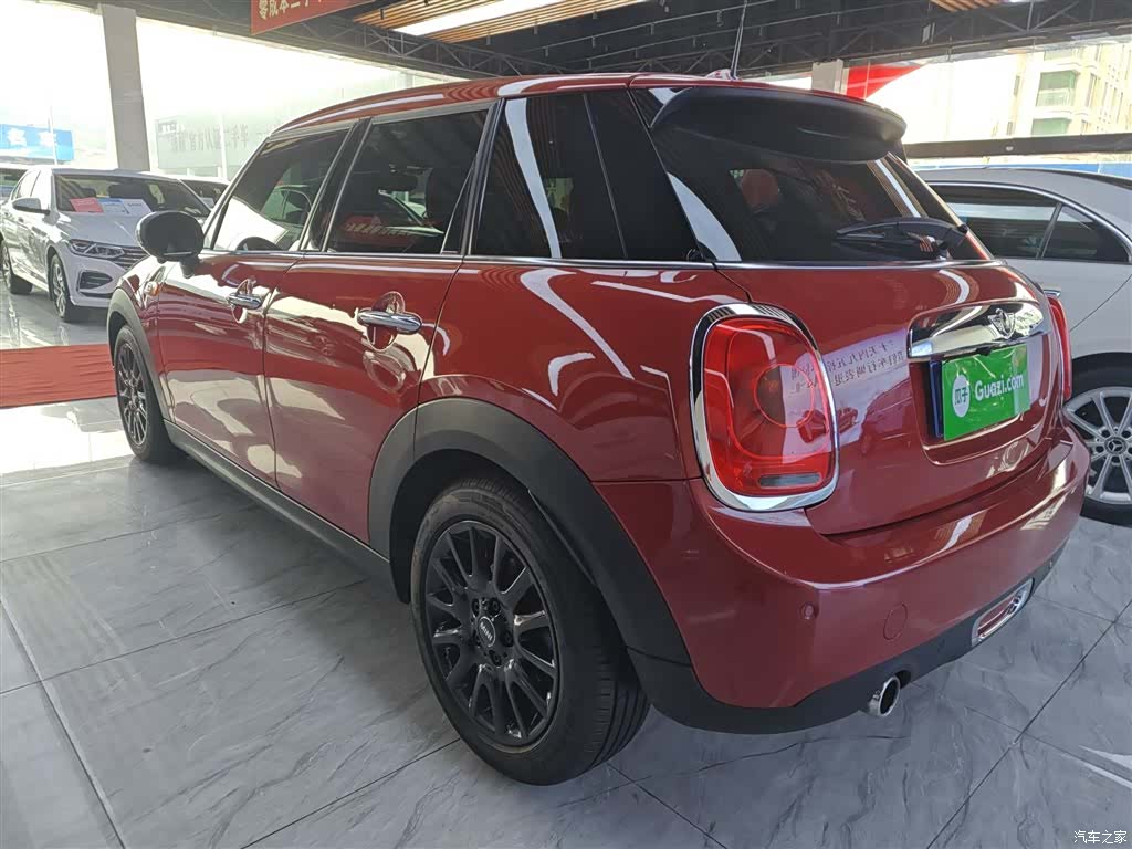 Mini ONE, 2018 23