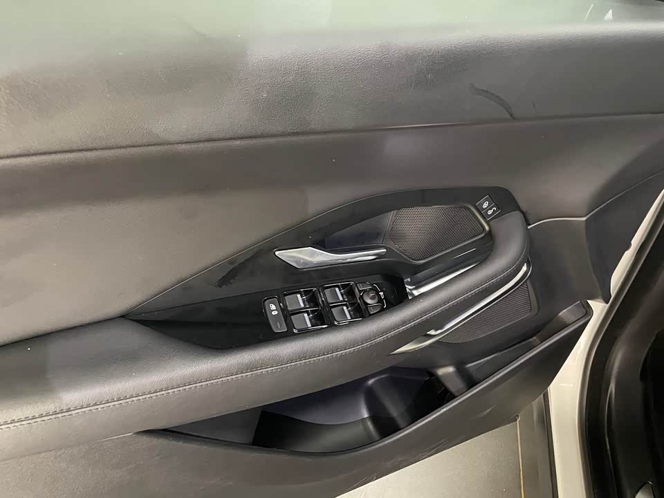 Jaguar E-PACE Jaguar E-PACE