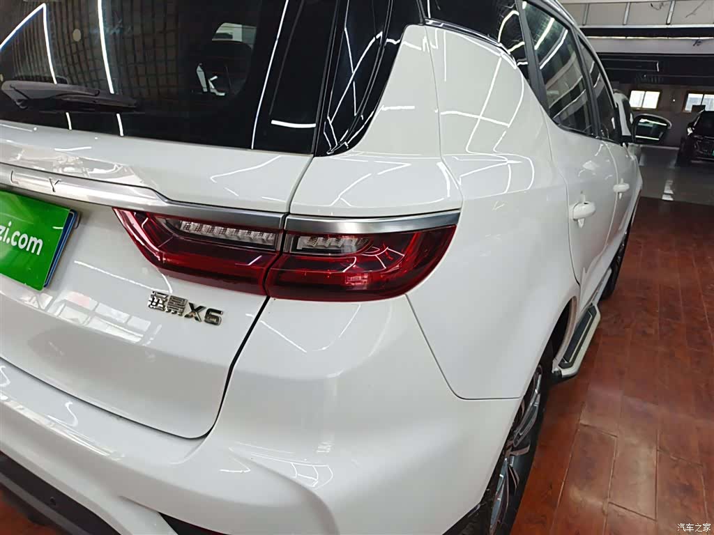 Geely X6, 2019 24
