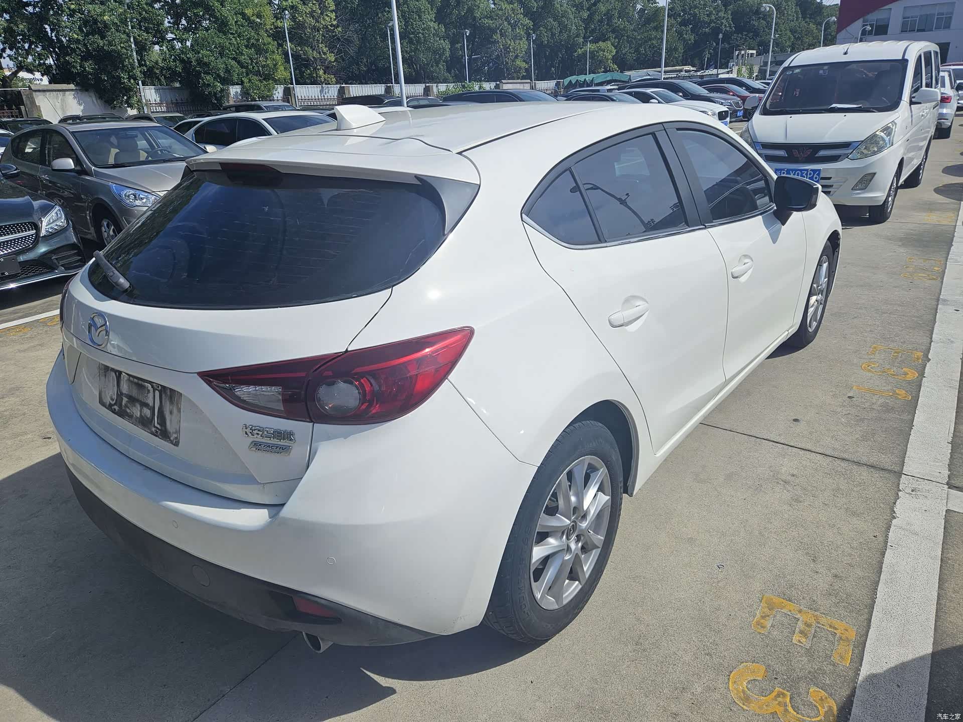 Mazda Mazda3, 2016 14