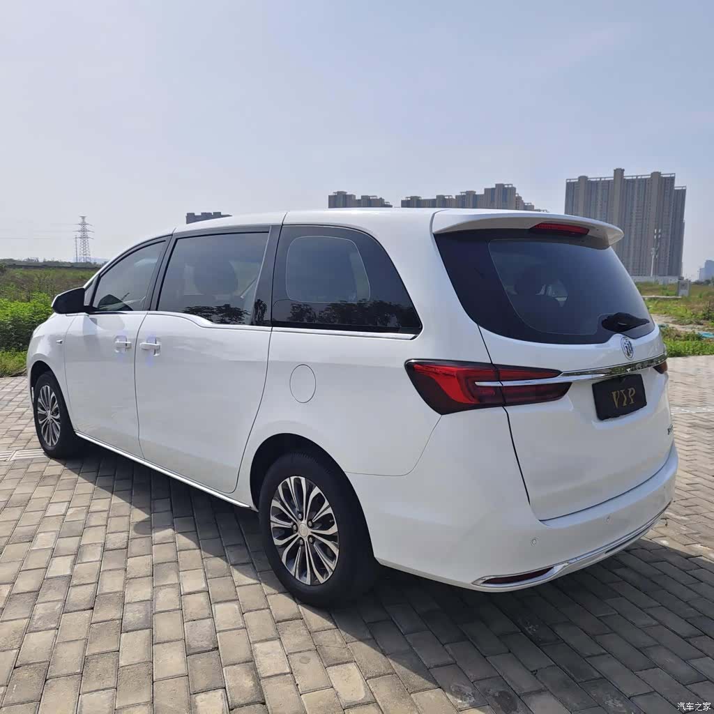 Buick GL8, 2023 9