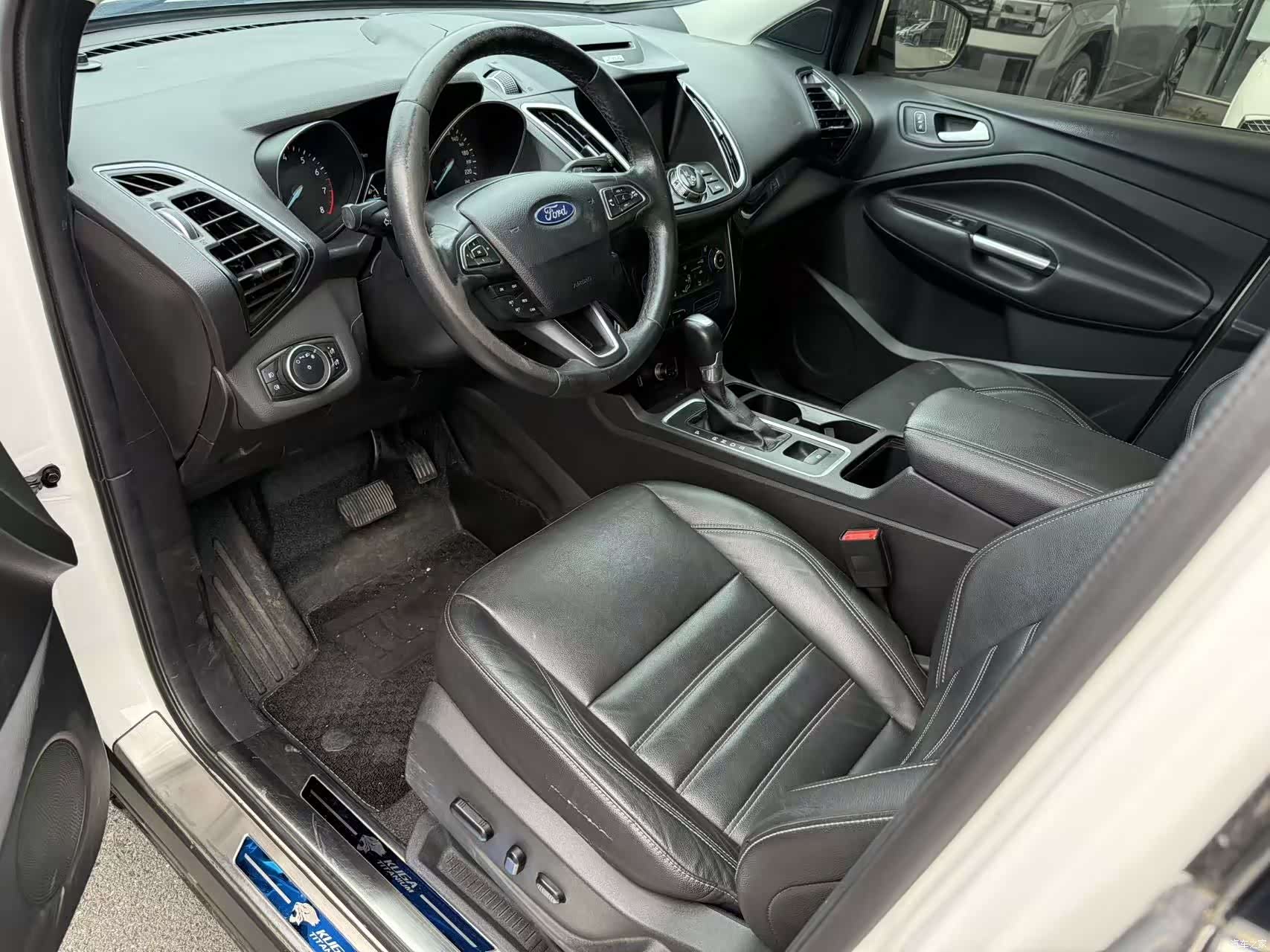 Ford Kuga, 2017 9