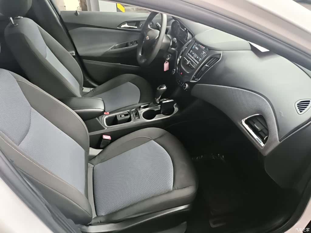 Chevrolet 320, 2018 25