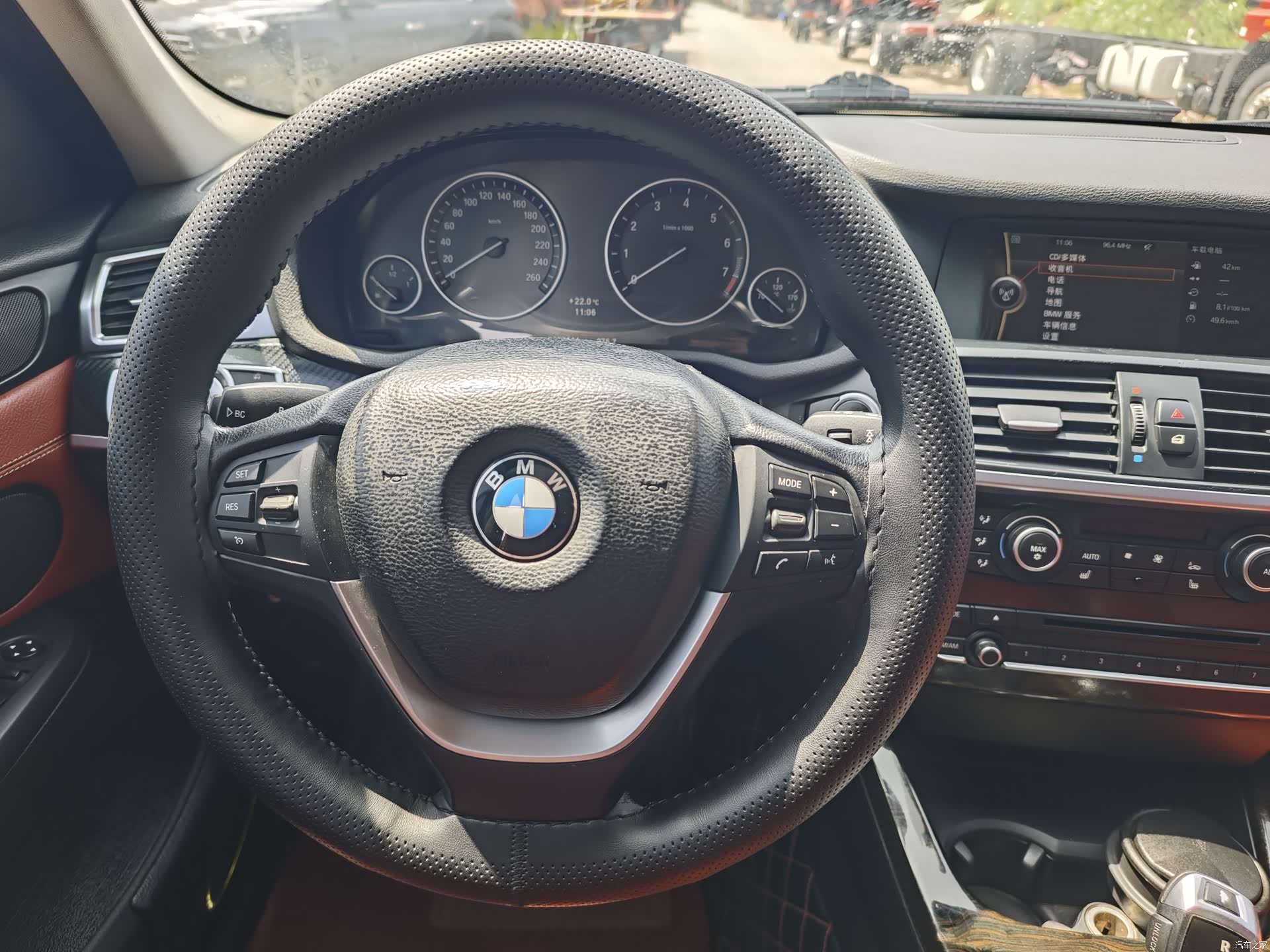 BMW X3, 2012 8