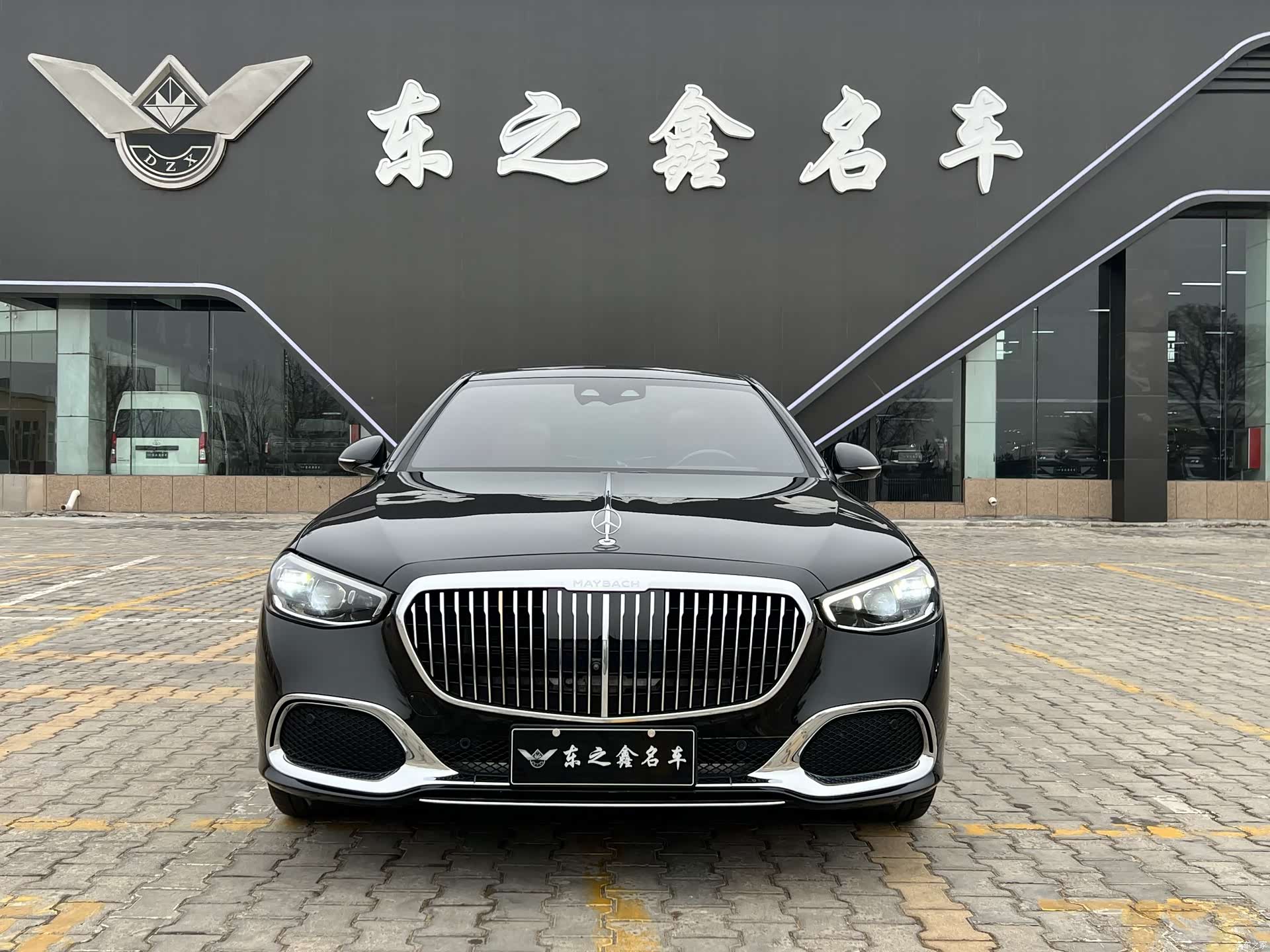 Maybach S-Class, 2023 3