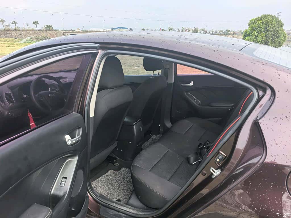 Kia K3, 2015 8