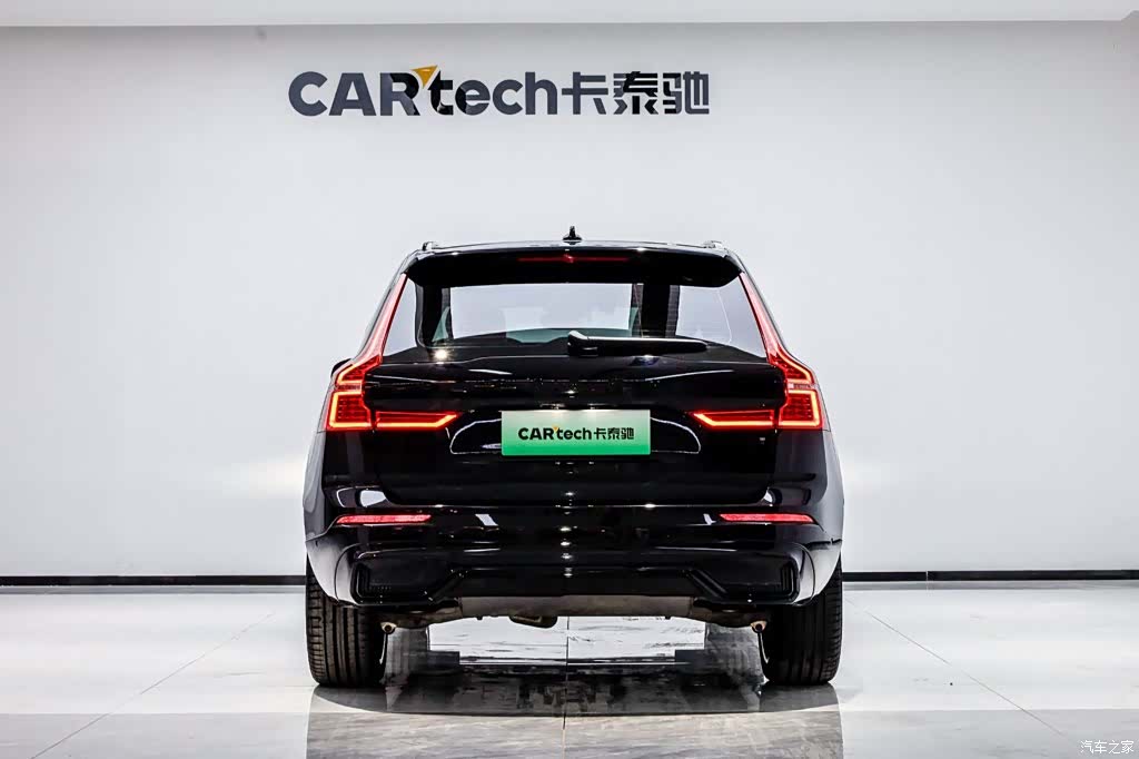 Volvo XC60, 2024 все фото