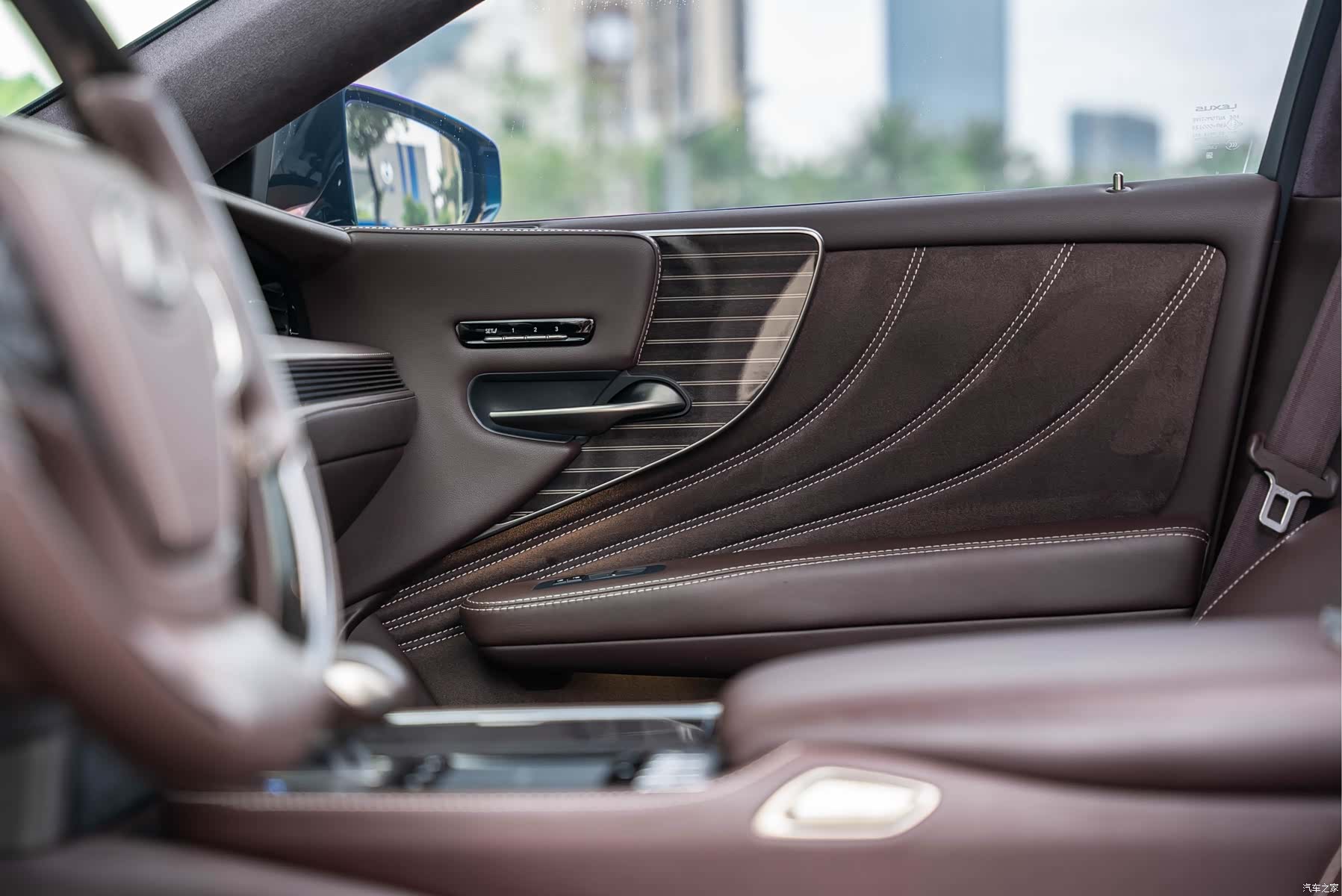 Lexus LS, 2018 21