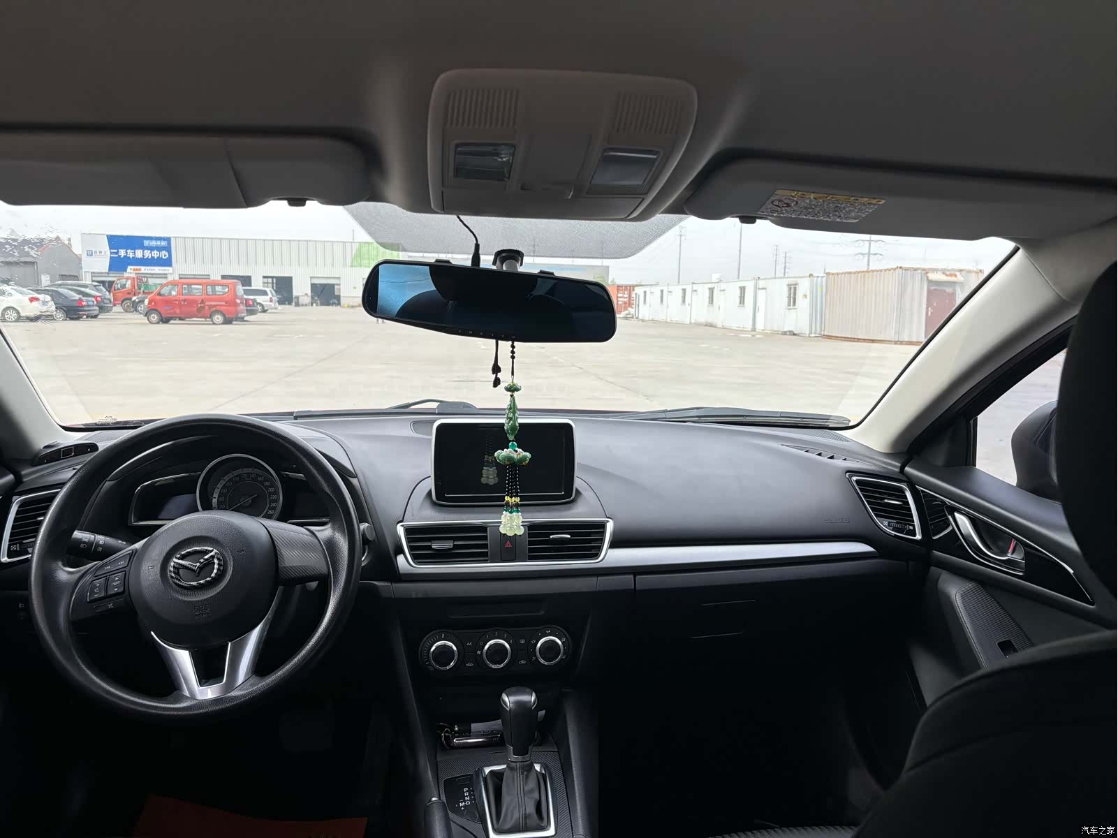 Mazda Mazda3, 2016 10