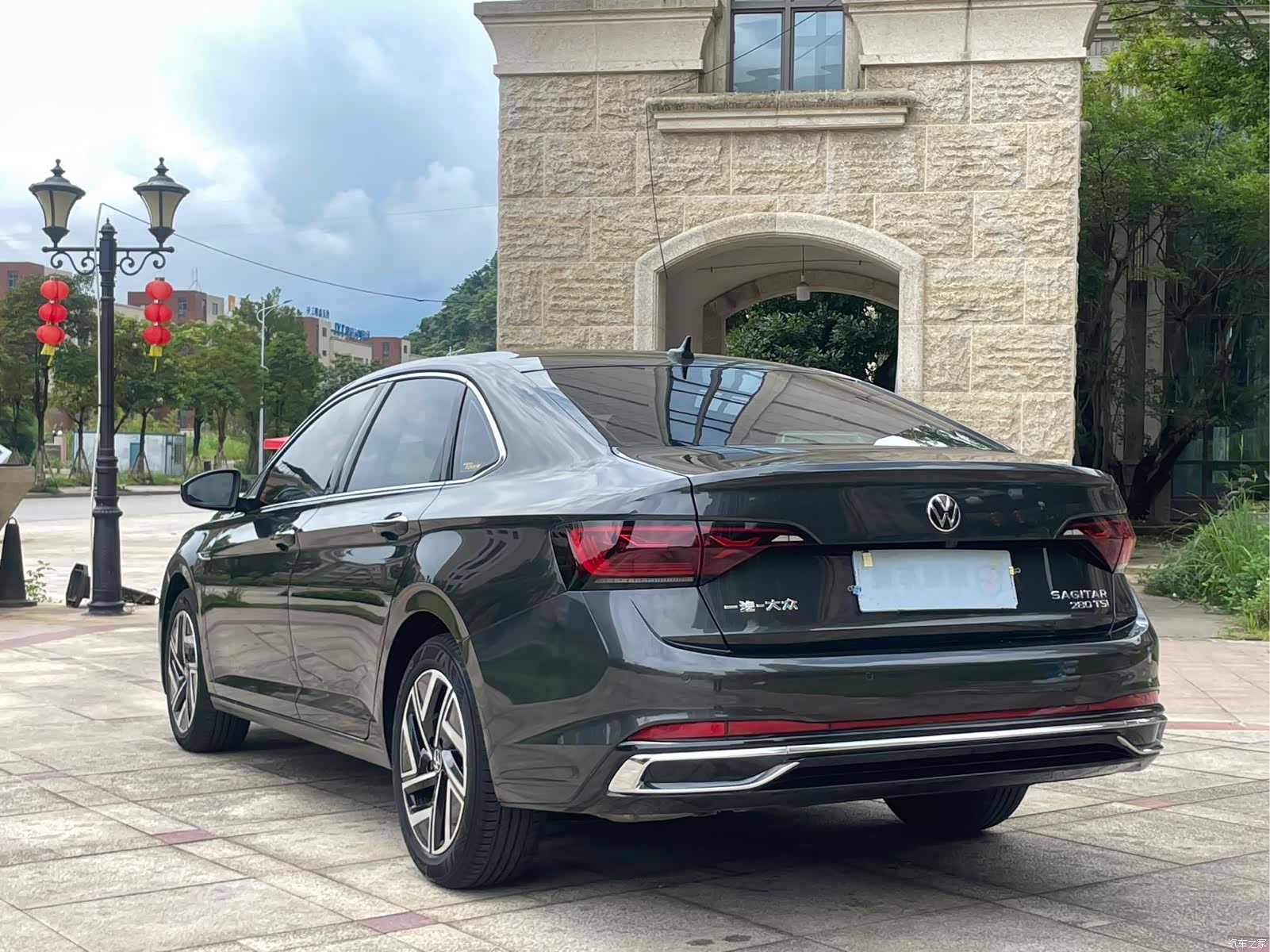 Volkswagen Sagitar, 2023 8