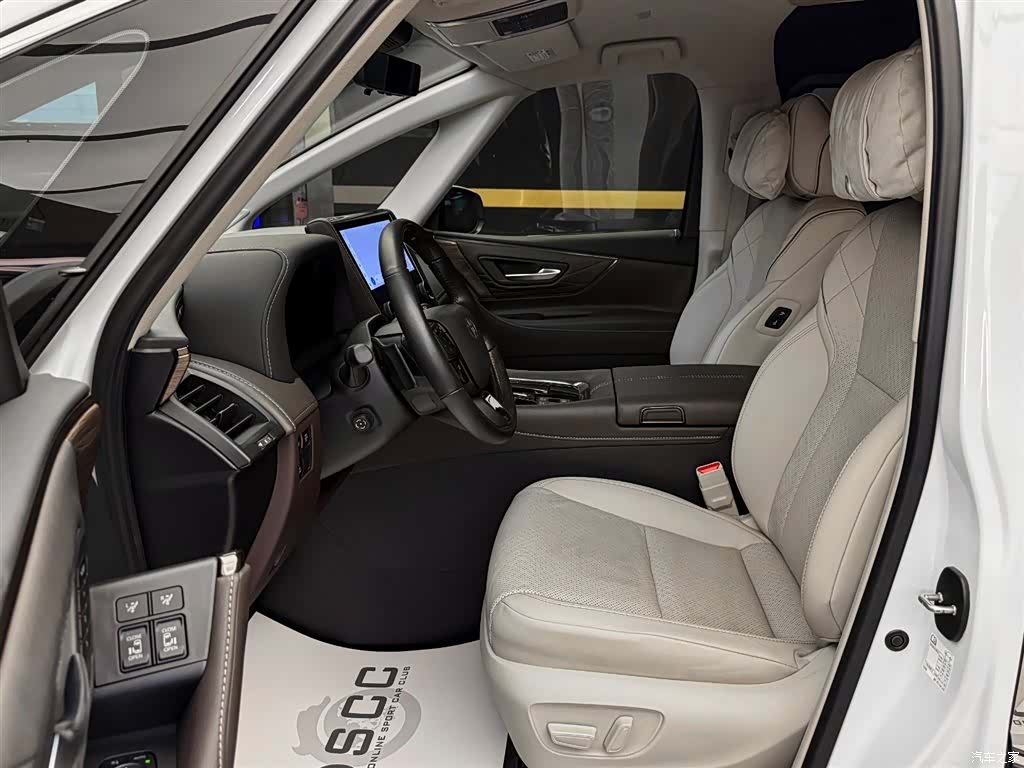 Toyota Alphard, 2024 7