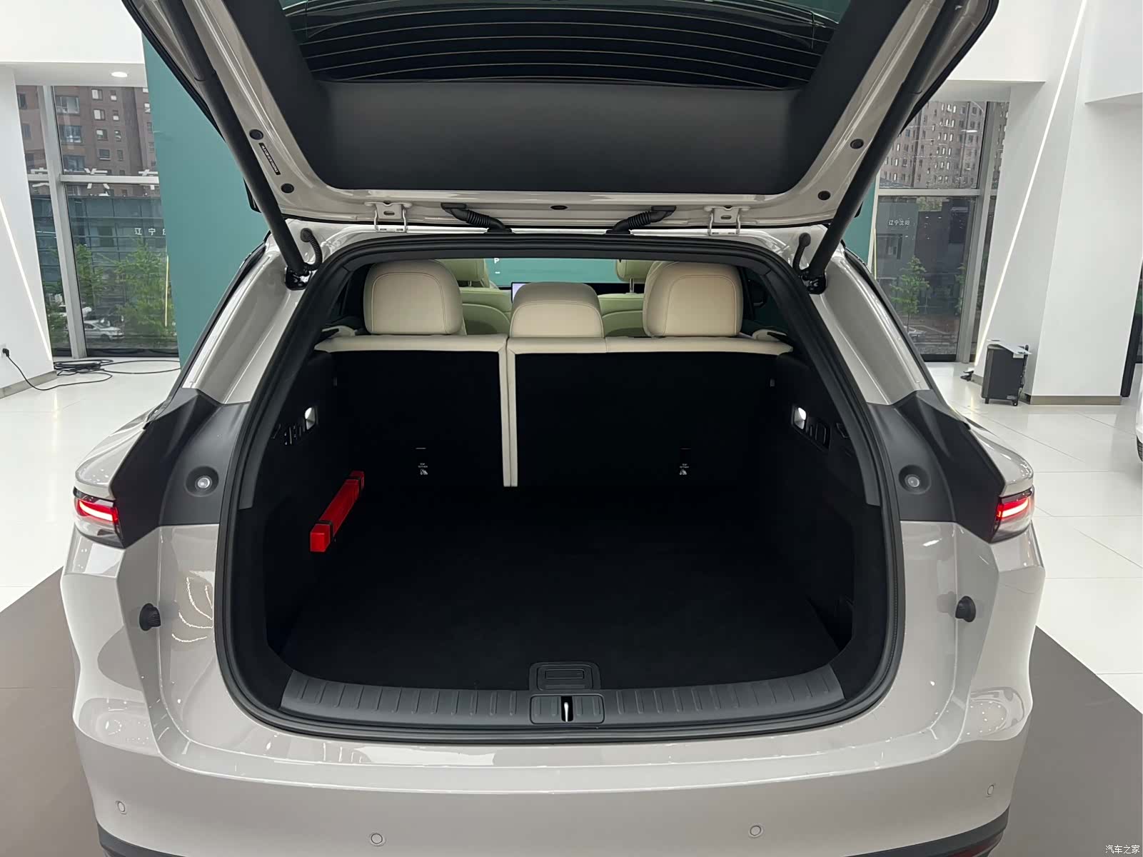 Li Auto i6, 2025 15
