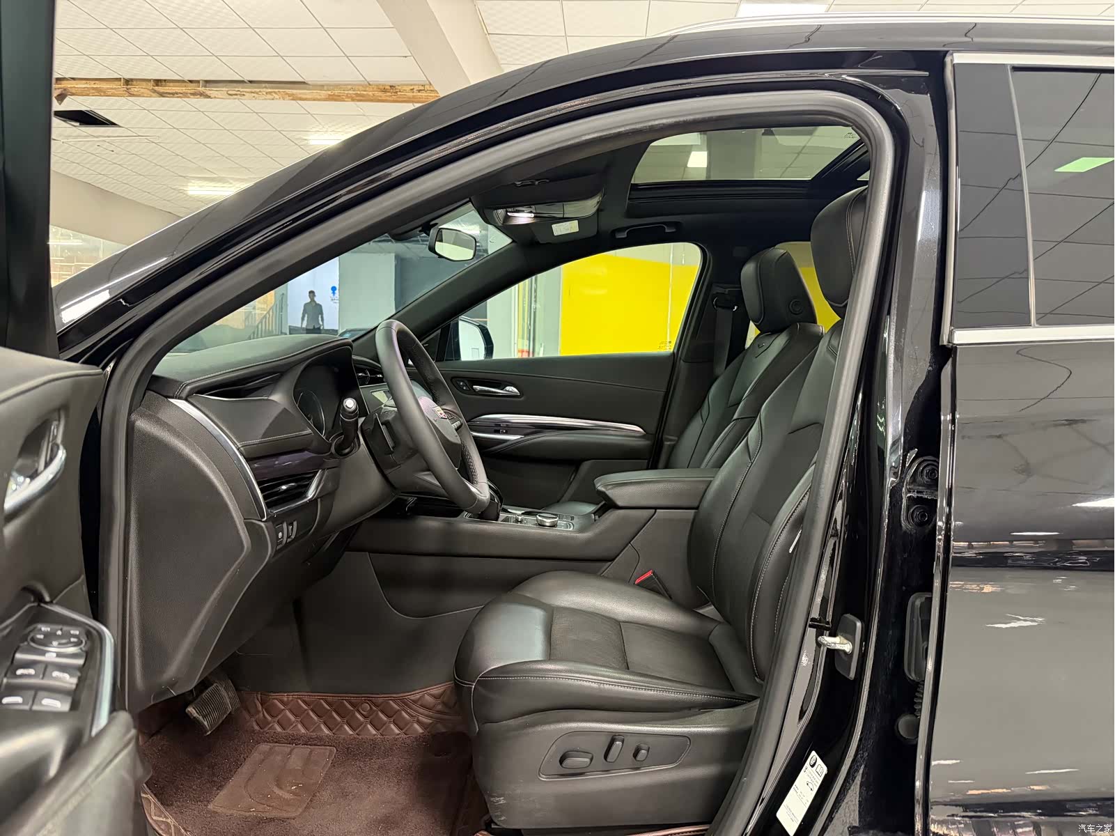 Cadillac XT4, 2020 4