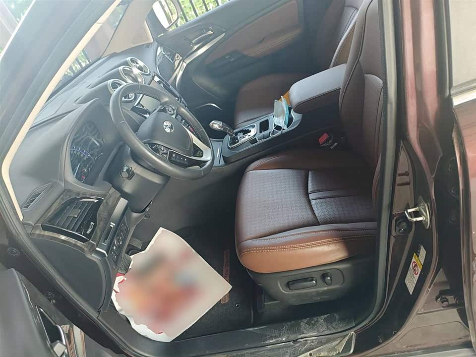 BYD S7