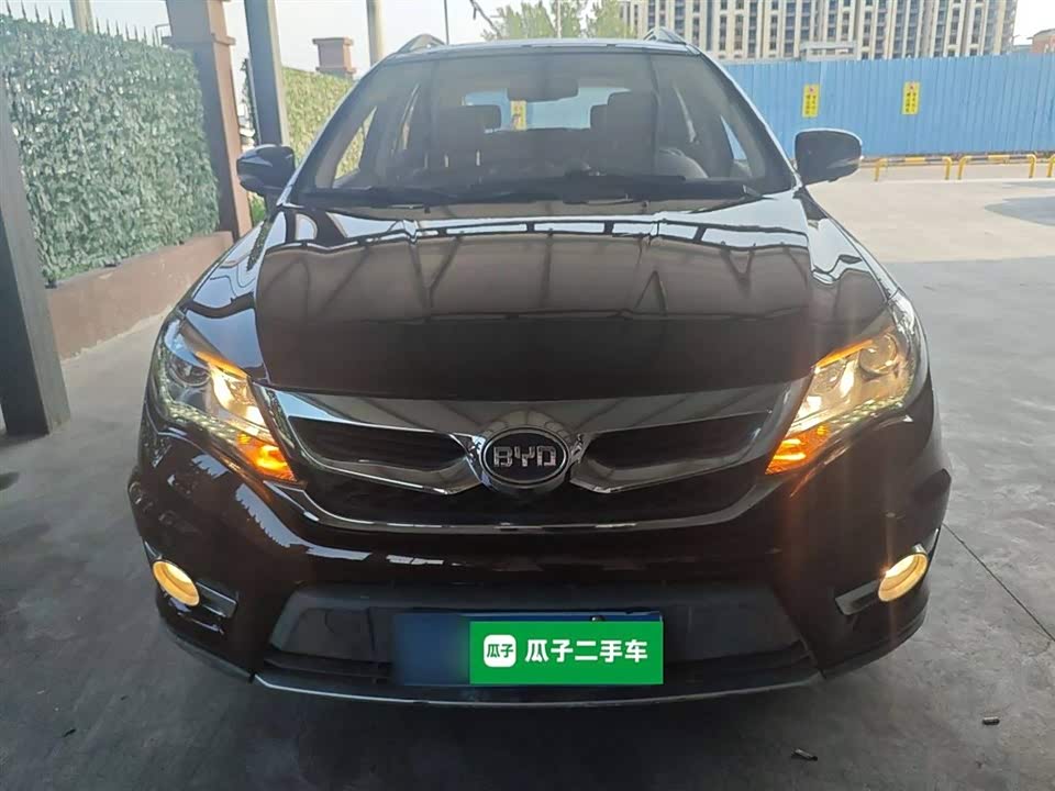 BYD S7