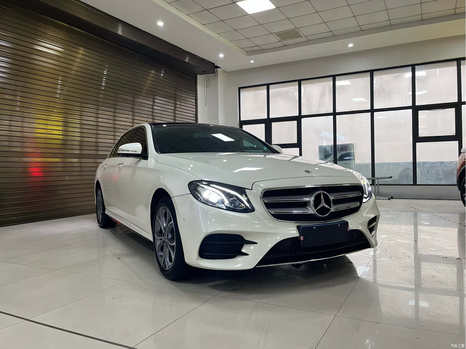 Mercedes-Benz E-Class, 2020 3