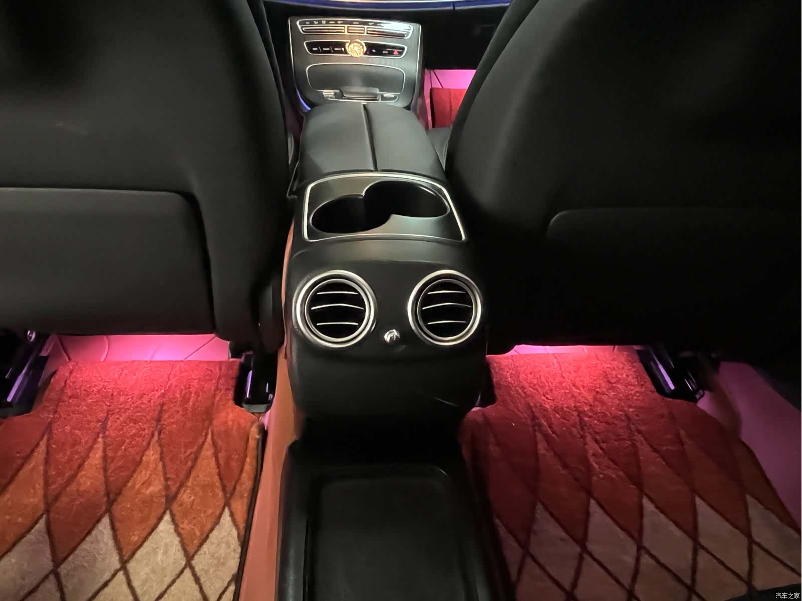 Mercedes-Benz E-Class, 2020 19